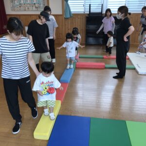 さくらんぼ教室で親子体操！！(長野ひまわり幼稚園未就園児クラス)